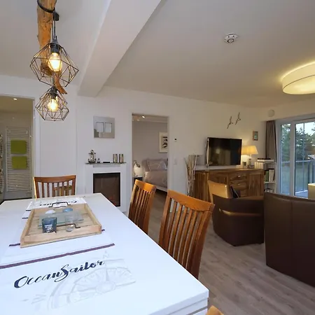 Traum Strandliebe Mit Meerblick, 3 Schlafzimmer, 2 Baeder 宾茨