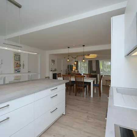 公寓 Traum Strandliebe Mit Meerblick, 3 Schlafzimmer, 2 Baeder 宾茨