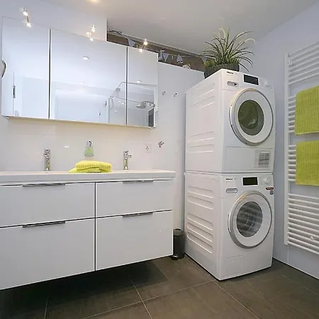 Traum Strandliebe Mit Meerblick, 3 Schlafzimmer, 2 Baeder Lejlighed Binz